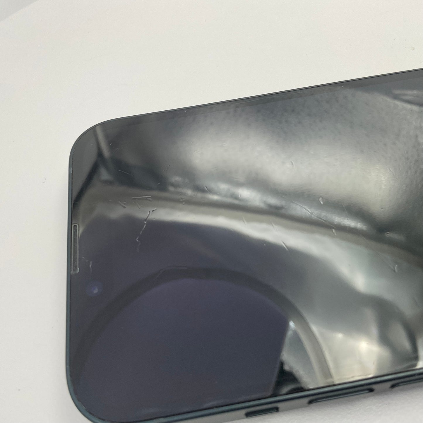 Apple iPhone 13 128GB Midnight, Unlocked C Grade