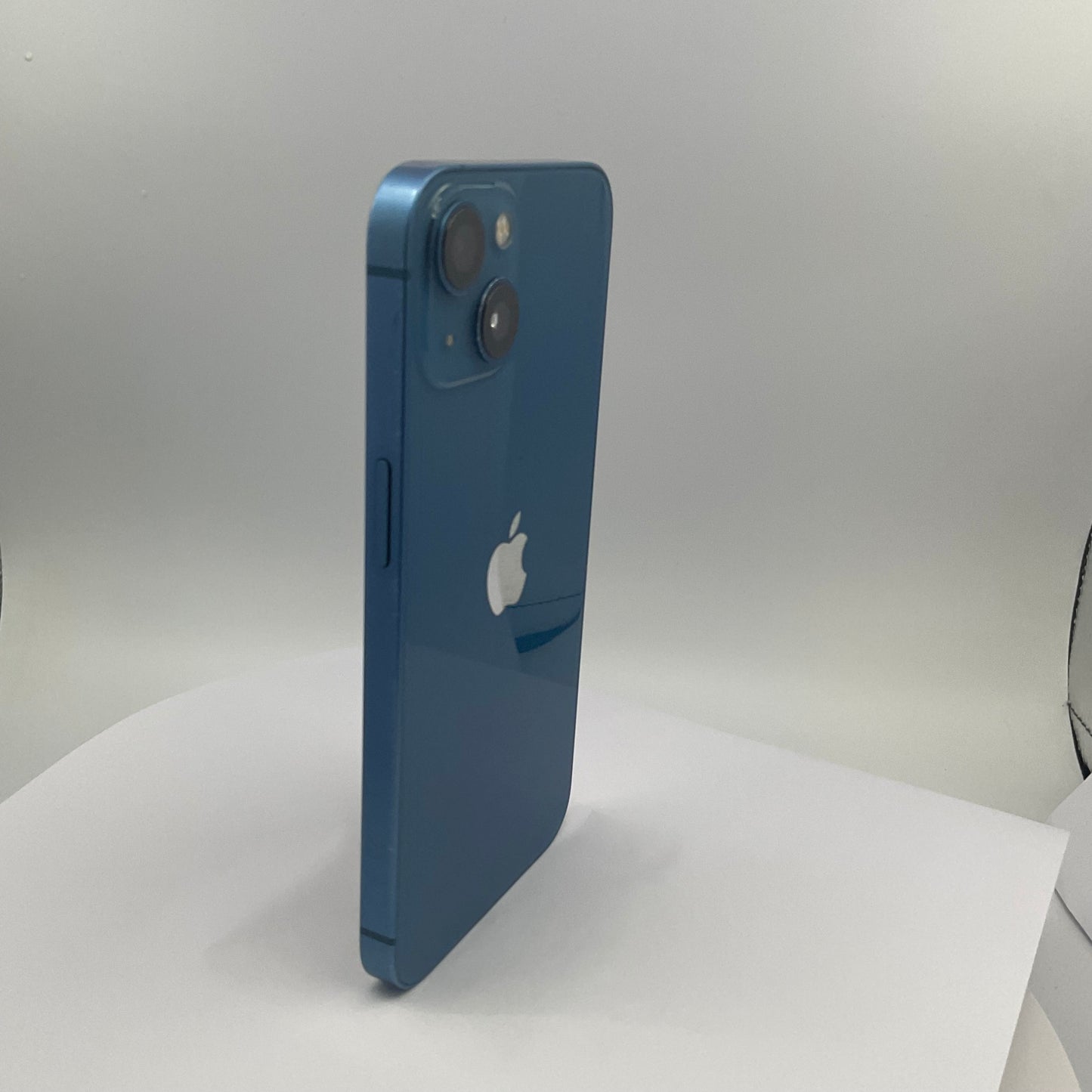 Apple iPhone 13 128GB Blue, Unlocked Grade B