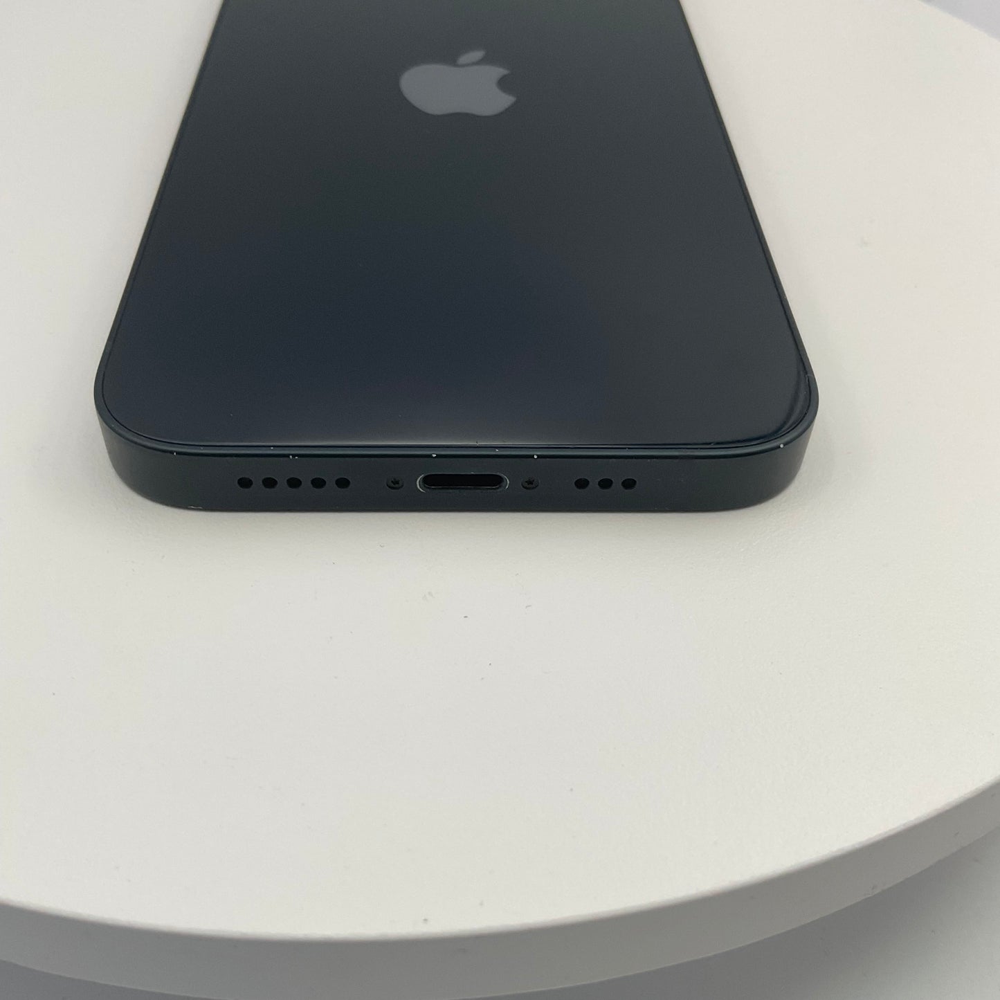 Apple iPhone 13 128GB Midnight, Unlocked C Grade