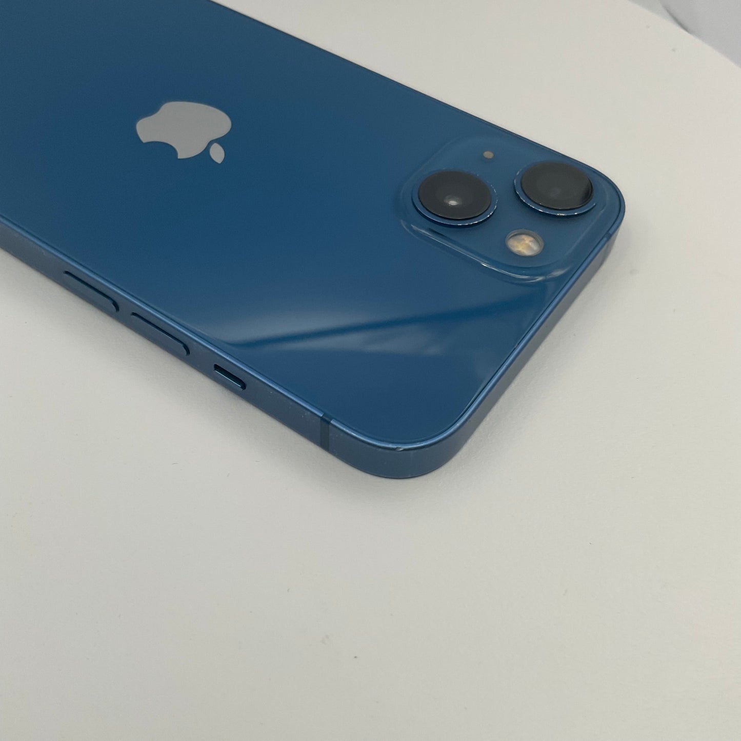 Apple iPhone 13 128GB Blue, Unlocked Grade B