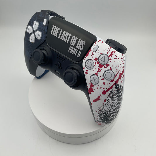 "The Last of Us" PS5 controller