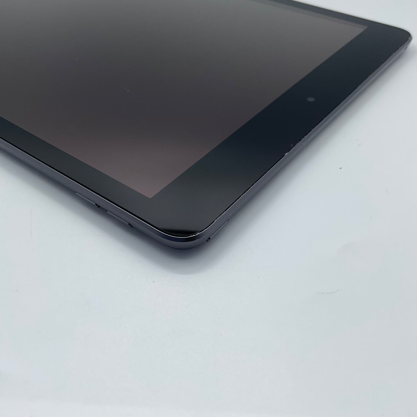Apple iPad 9th Gen (A2602)-10.2" 64GB - Space Grey, Grade C, WiFi, 100% Battery
