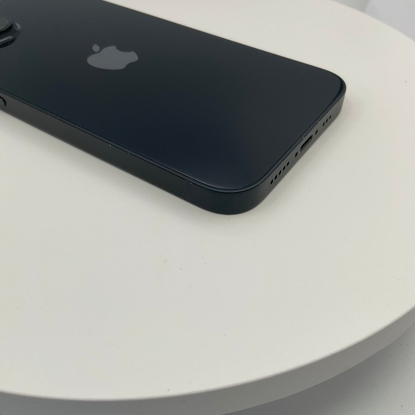 Apple iPhone 13 128GB Midnight, Unlocked C Grade