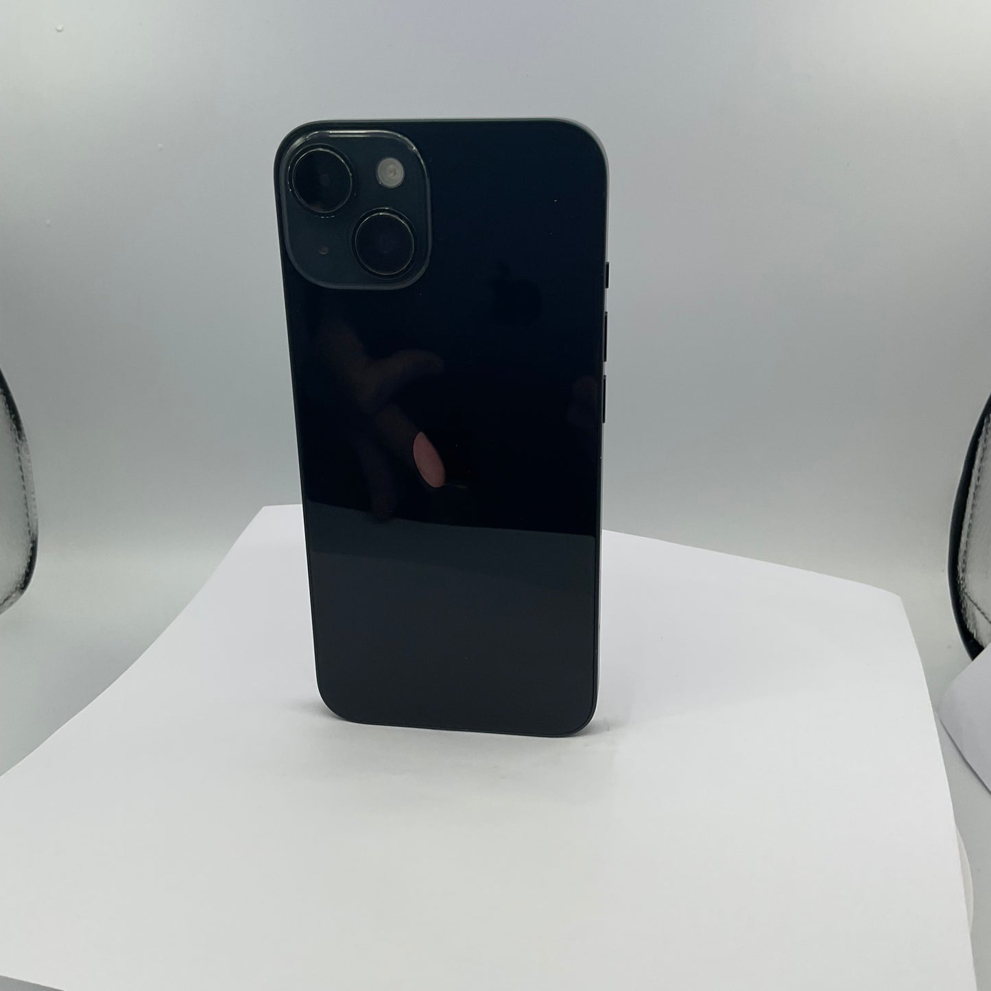 Apple iPhone 13 128GB Midnight, Unlocked C Grade