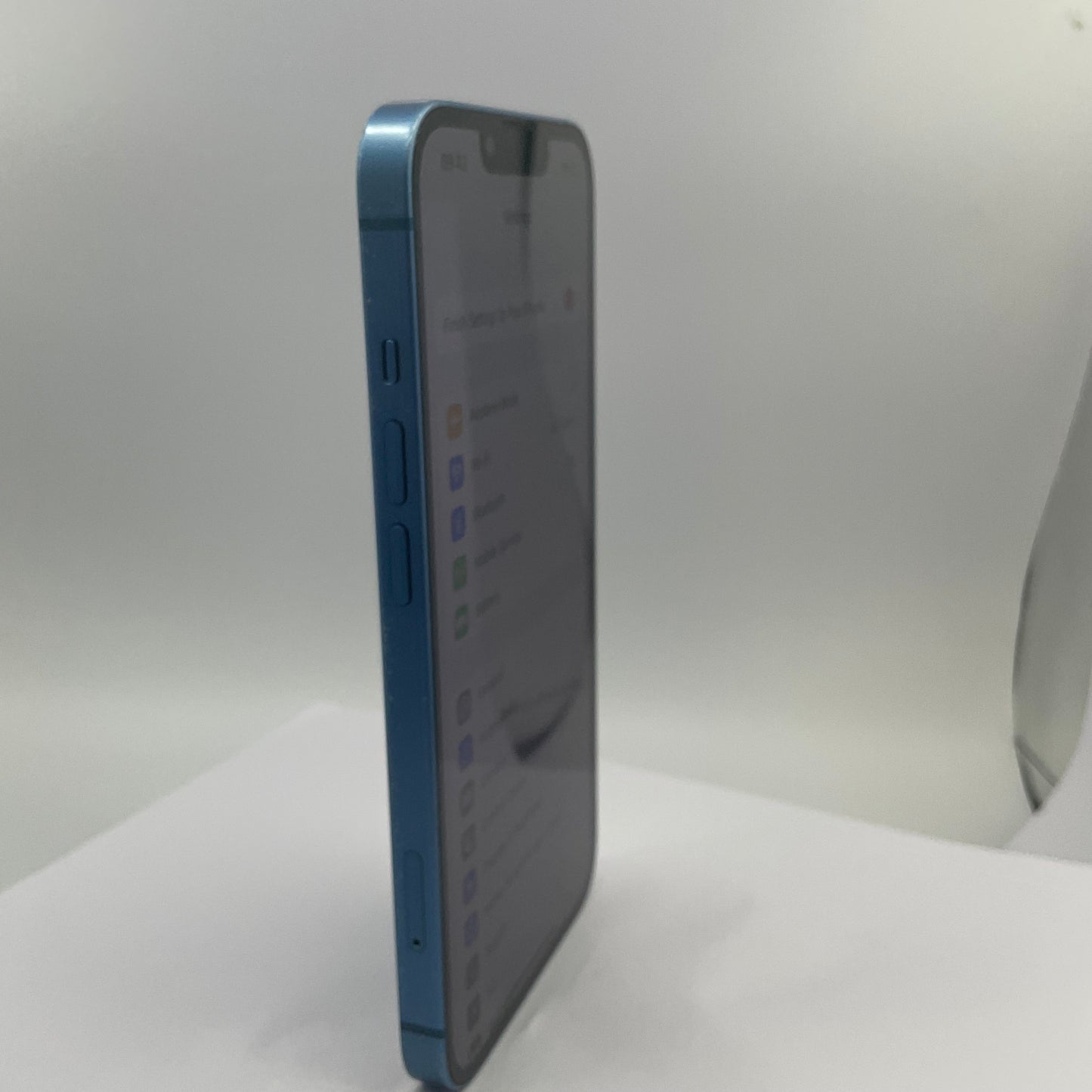 Apple iPhone 13 128GB Blue, Unlocked Grade B