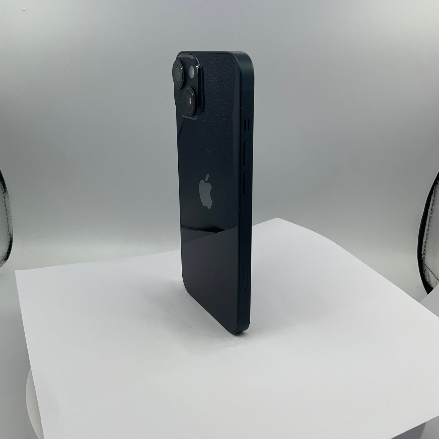 Apple iPhone 13 128GB Midnight, Unlocked C Grade