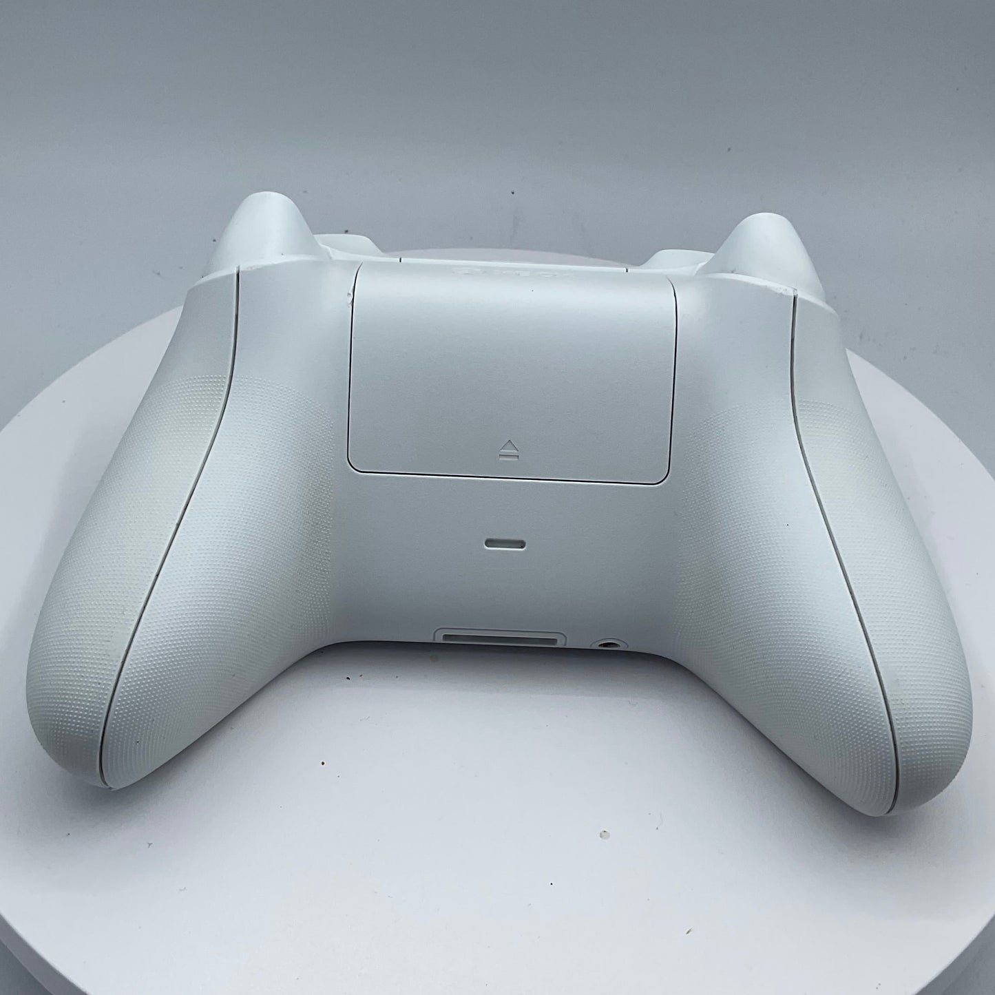 Xbox One Series X/S Controller (white) Grade A with custom metal Thumb sticks