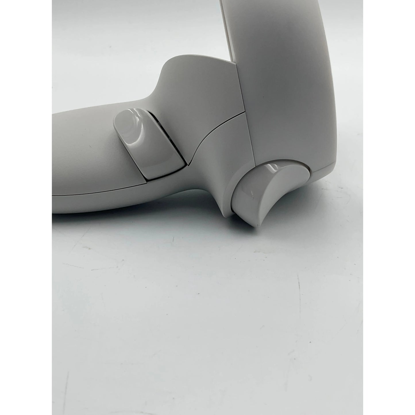 Meta Quest 2 controller (left)