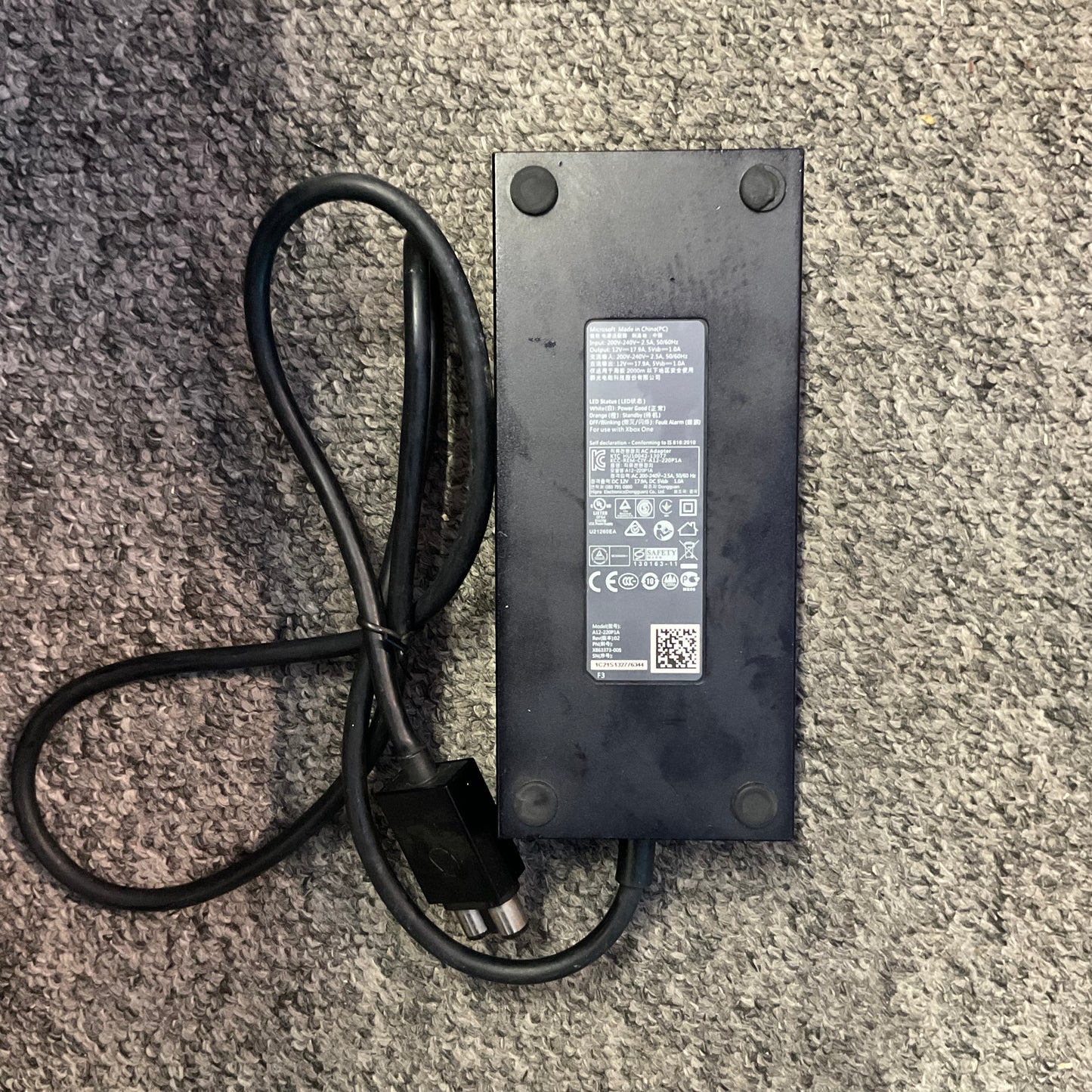 Xbox One Console, 500GB, Black, Unboxed with controller