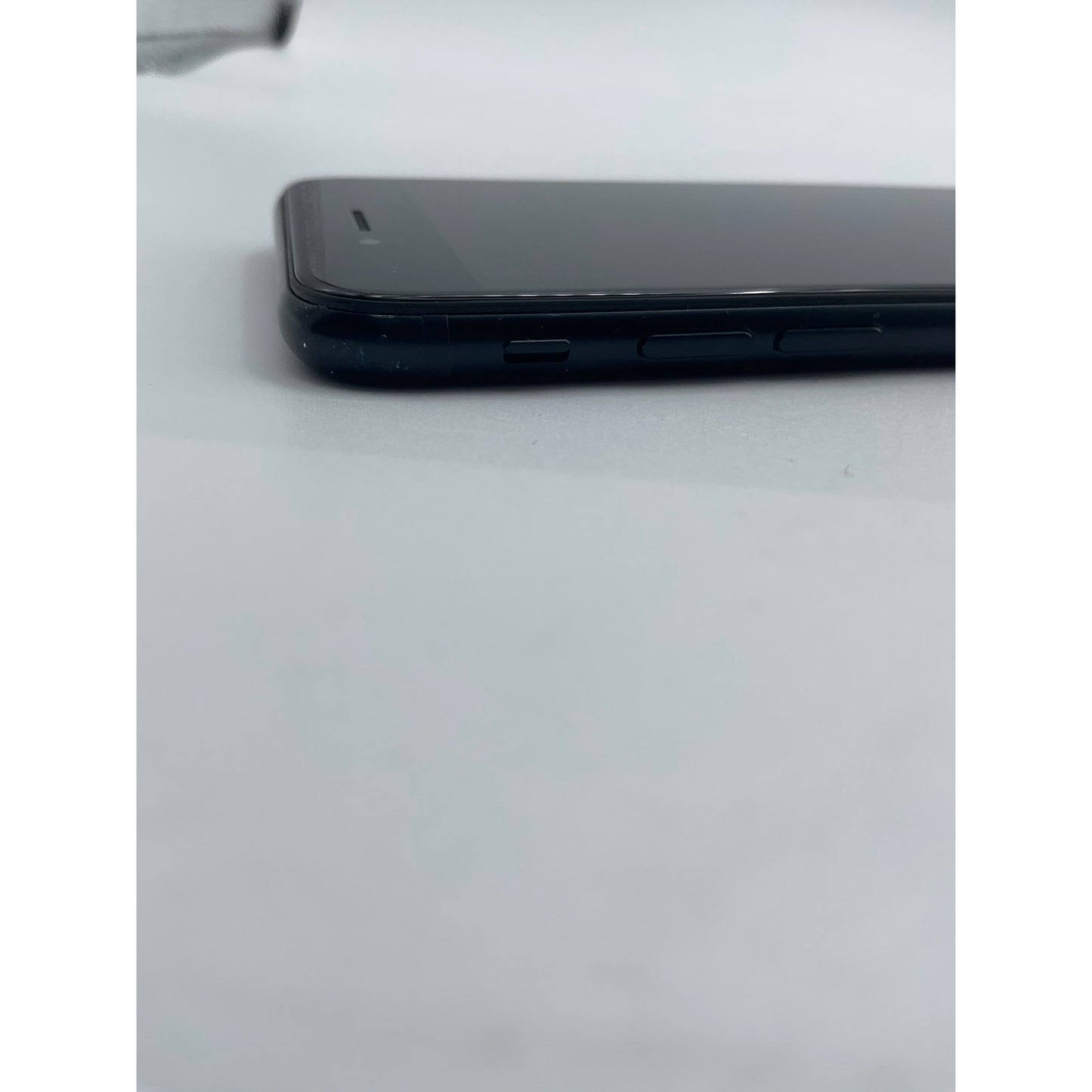 Apple iPhone SE (2nd Generation) 64GB Black, Unlocked C (see photos below for damage)