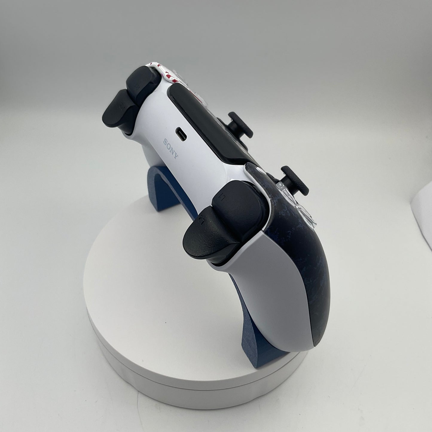 "The Last of Us" PS5 controller