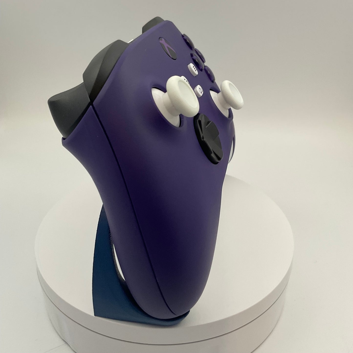 Custom Xbox One Series X/S Controller (Purple/White) Grade A Full Refurbishment.