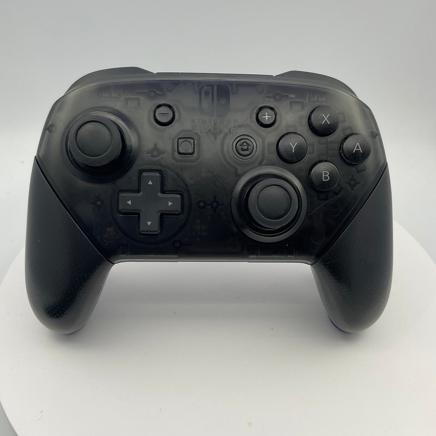 Nintendo Switch Black Pro Controller w/USB-C Cable grade A