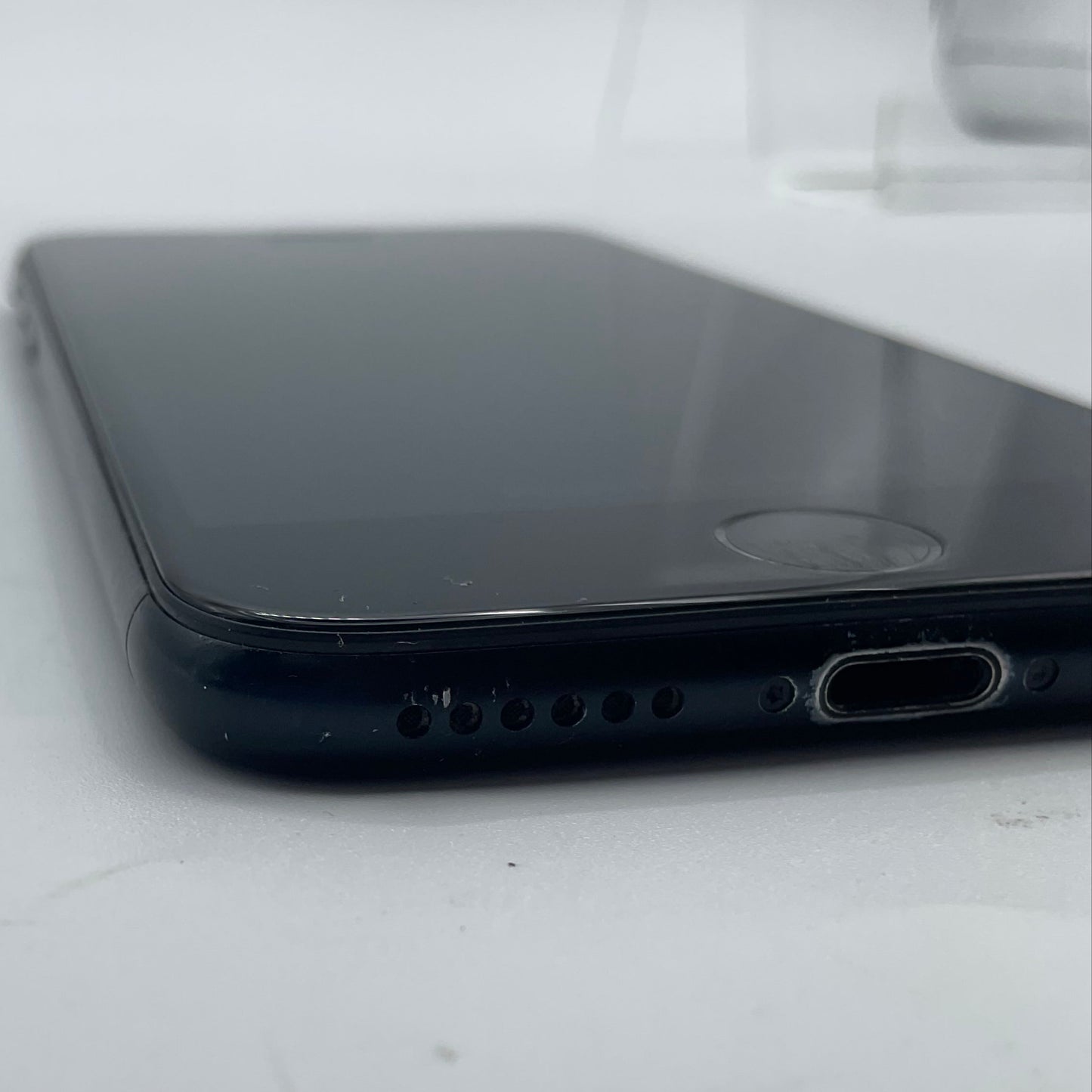 Apple iPhone SE (2nd Generation) 64GB Black, Unlocked C (see photos below for damage)