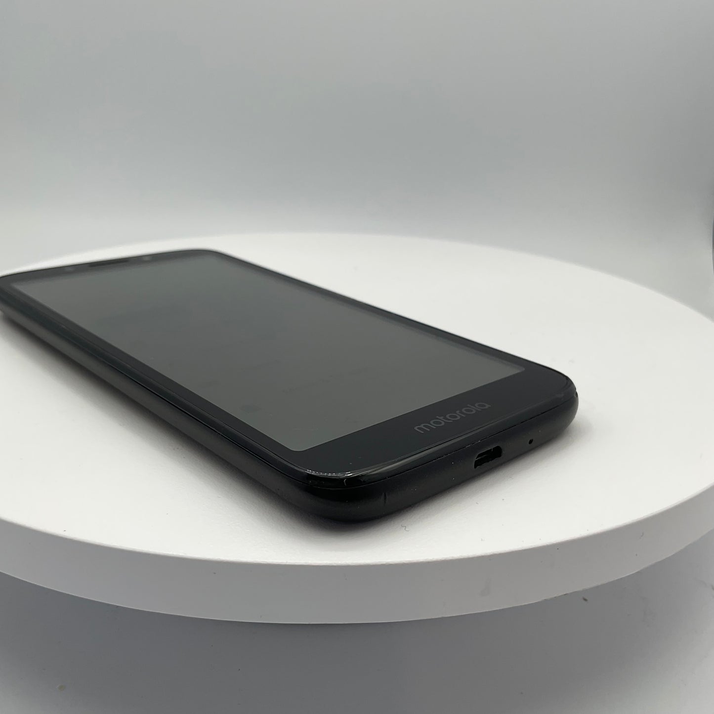 Motorola Moto E5 Play 16GB Black, Unlocked Grade B