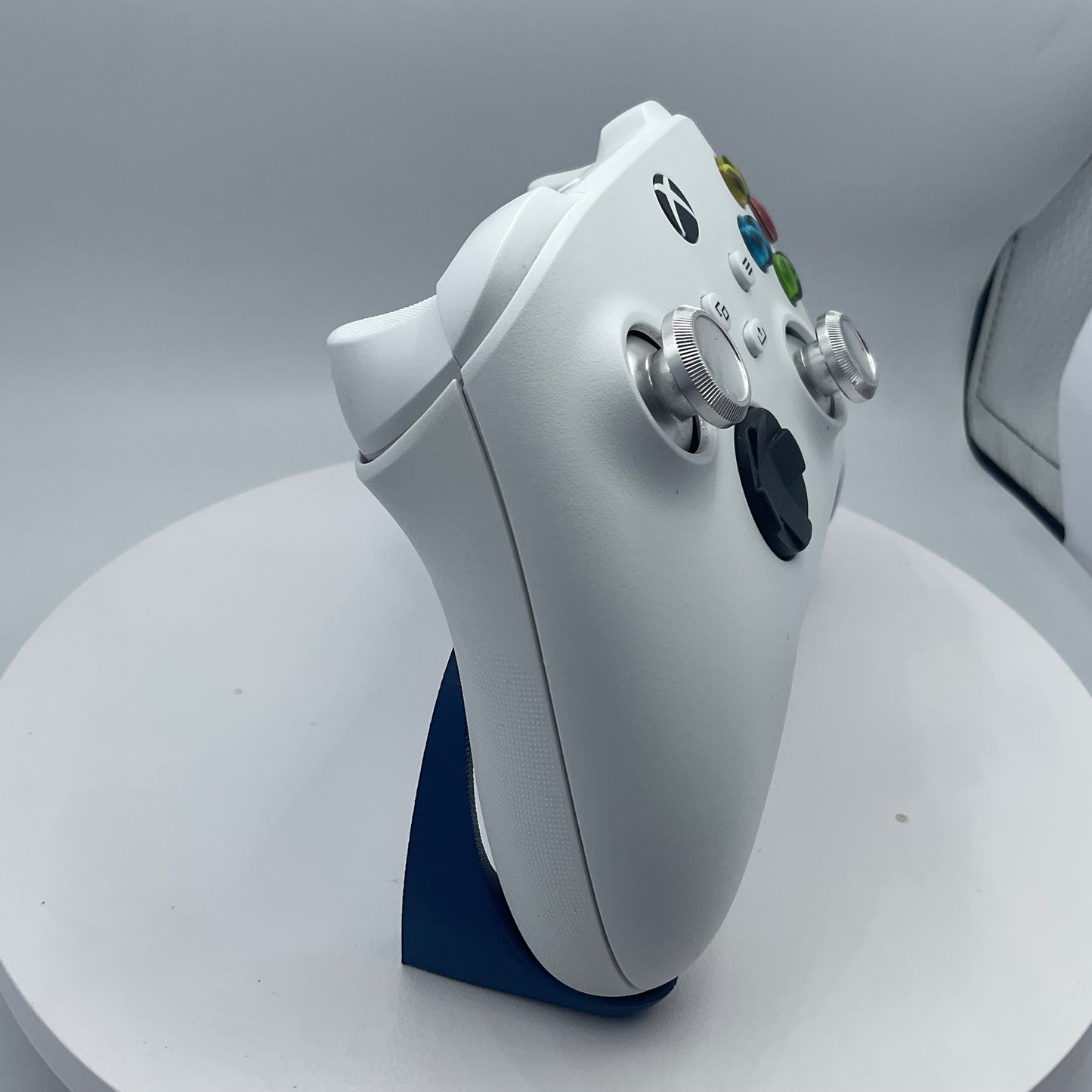 Xbox One Series X/S Controller (white) Grade A with custom metal Thumb sticks