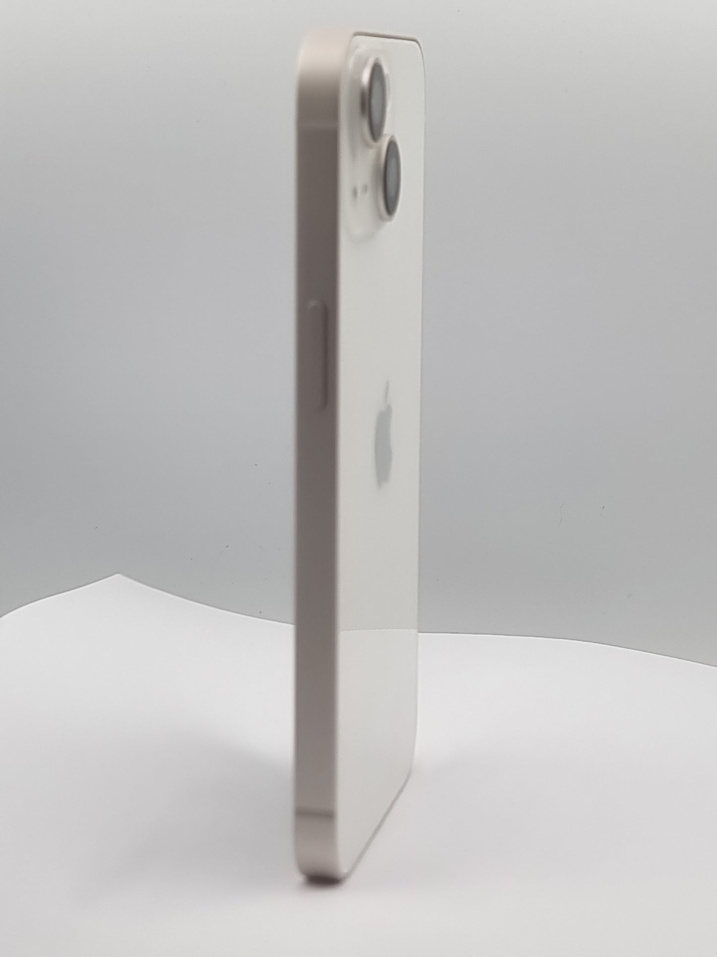 Apple iPhone 14 128GB Starlight, Unlocked Grade A