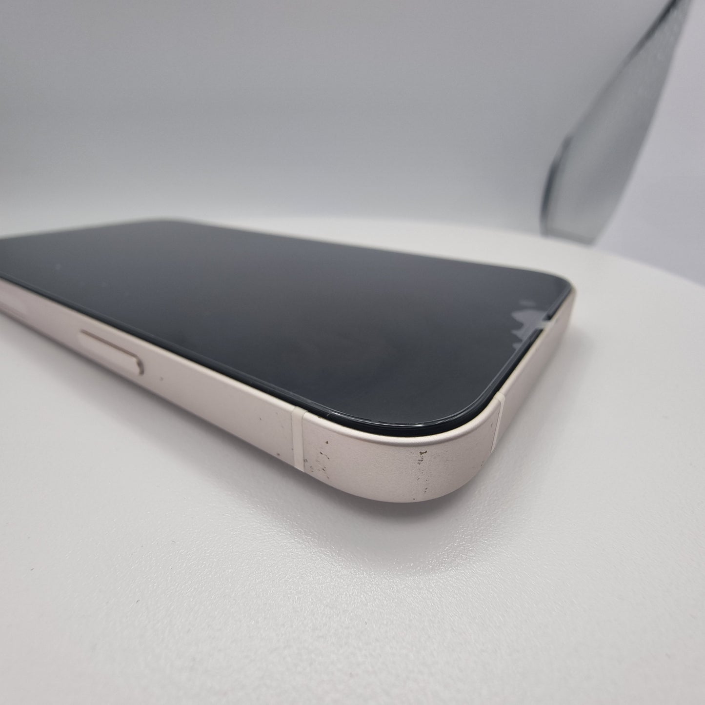 Apple iPhone 13 128GB White, Unlocked Grade B