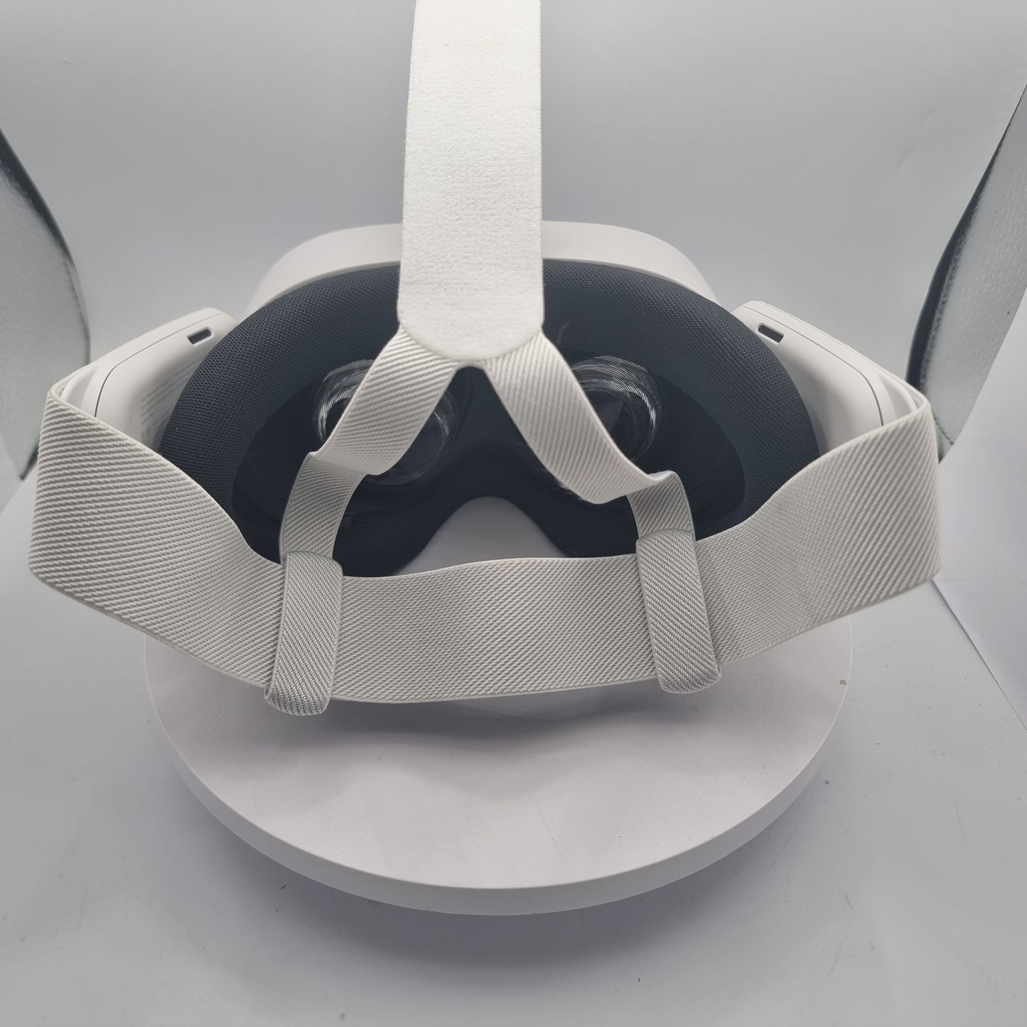 Meta Quest 3S VR Headset, Controllers, Hard Case and Extra Battery packs  - 128GB, A