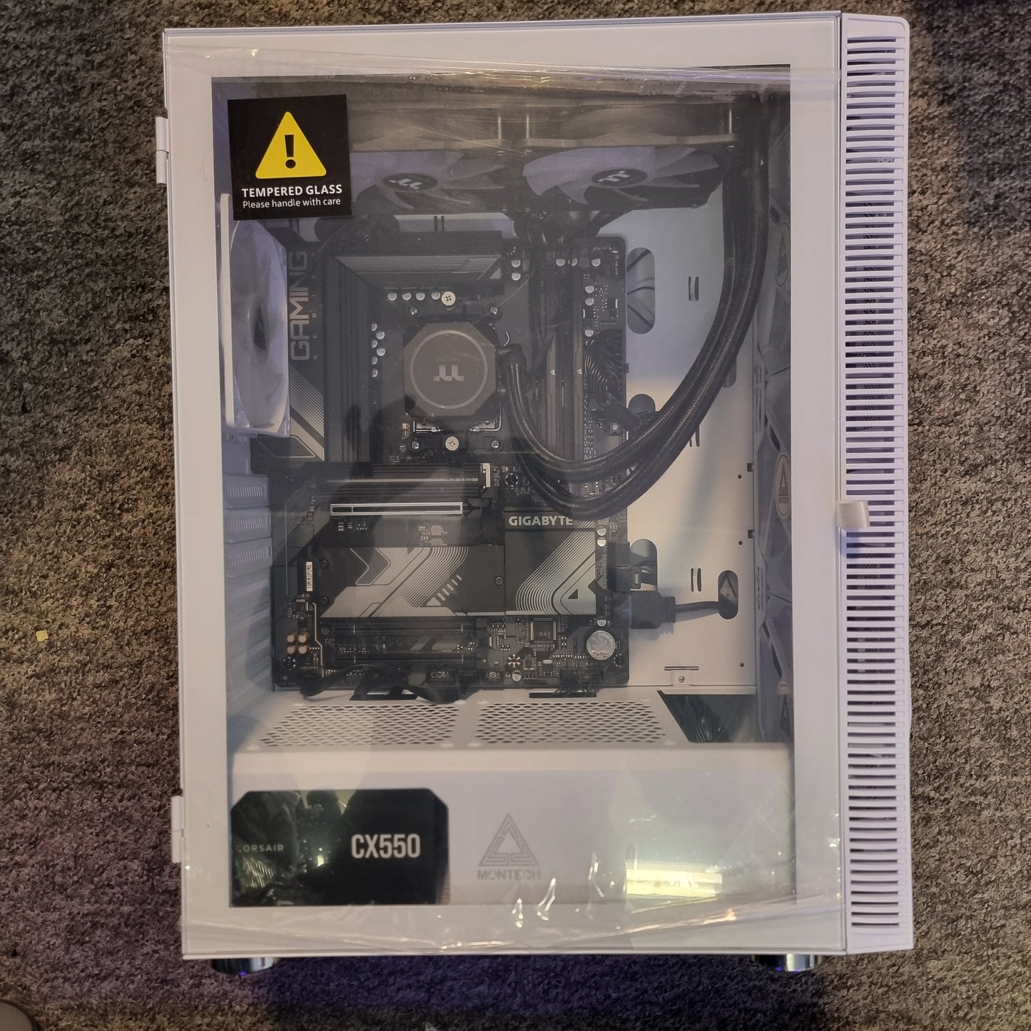 Ryzen 9 7950x3D 16-core, 32 GB Ram DDR 5 CorVeng 5200 Gaming/work PC