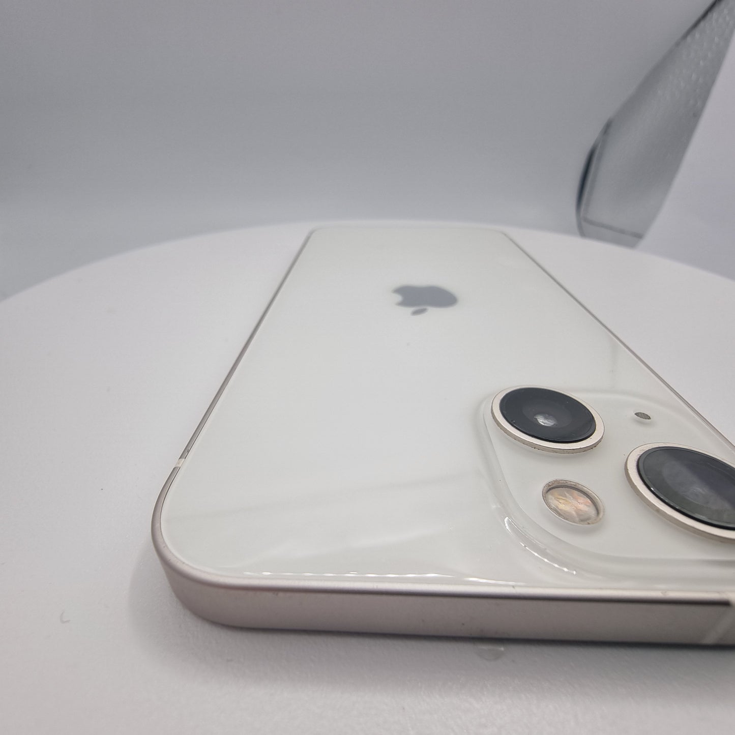 Apple iPhone 13 128GB White, Unlocked Grade B