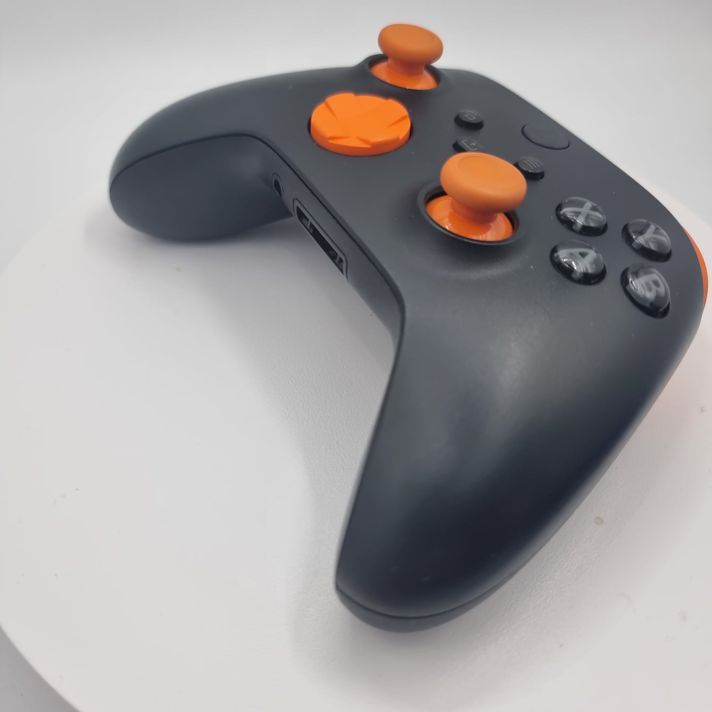 Xbox One Series X/S Controller (Black/Orange) Grade A/B