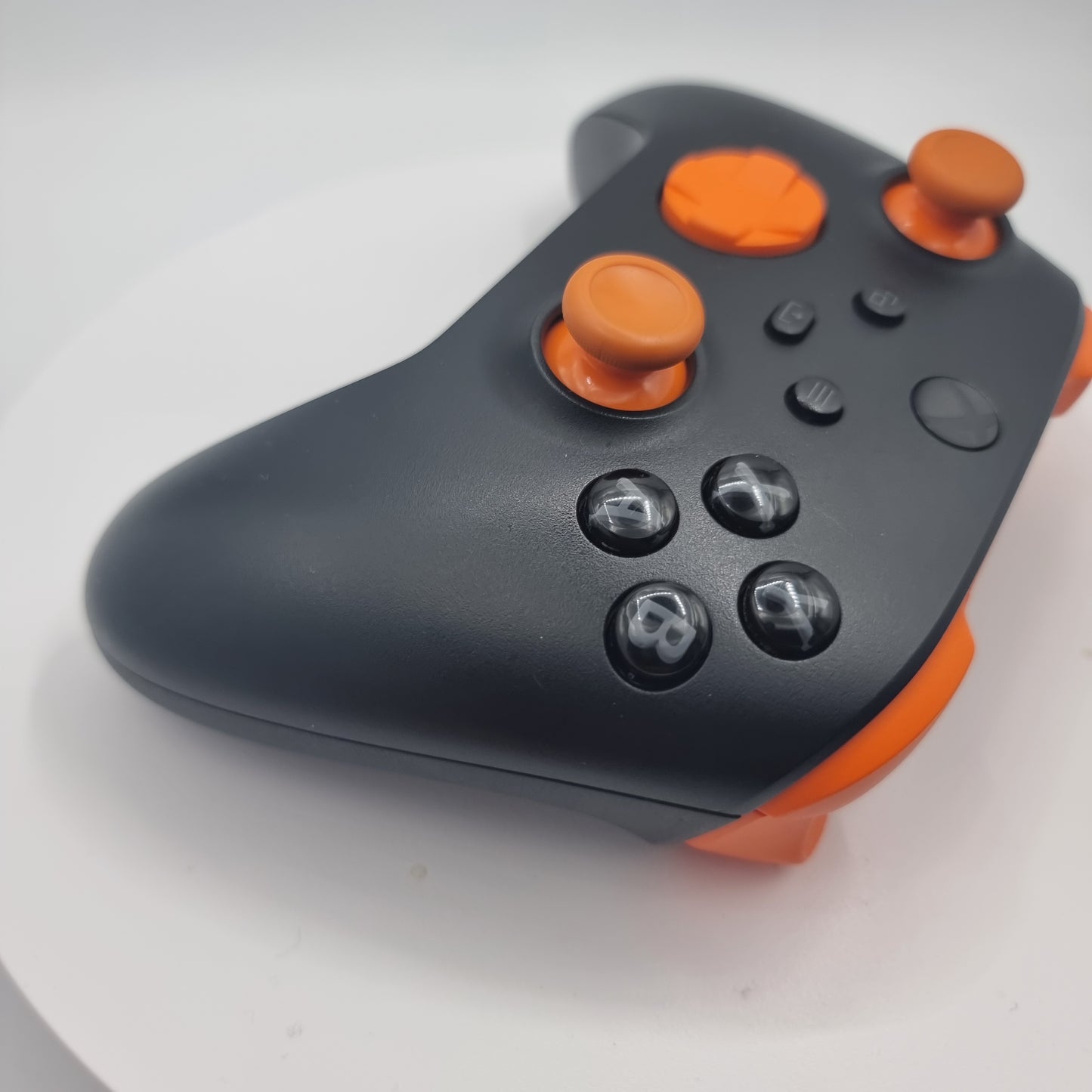 Xbox One Series X/S Controller (Black/Orange) Grade A/B