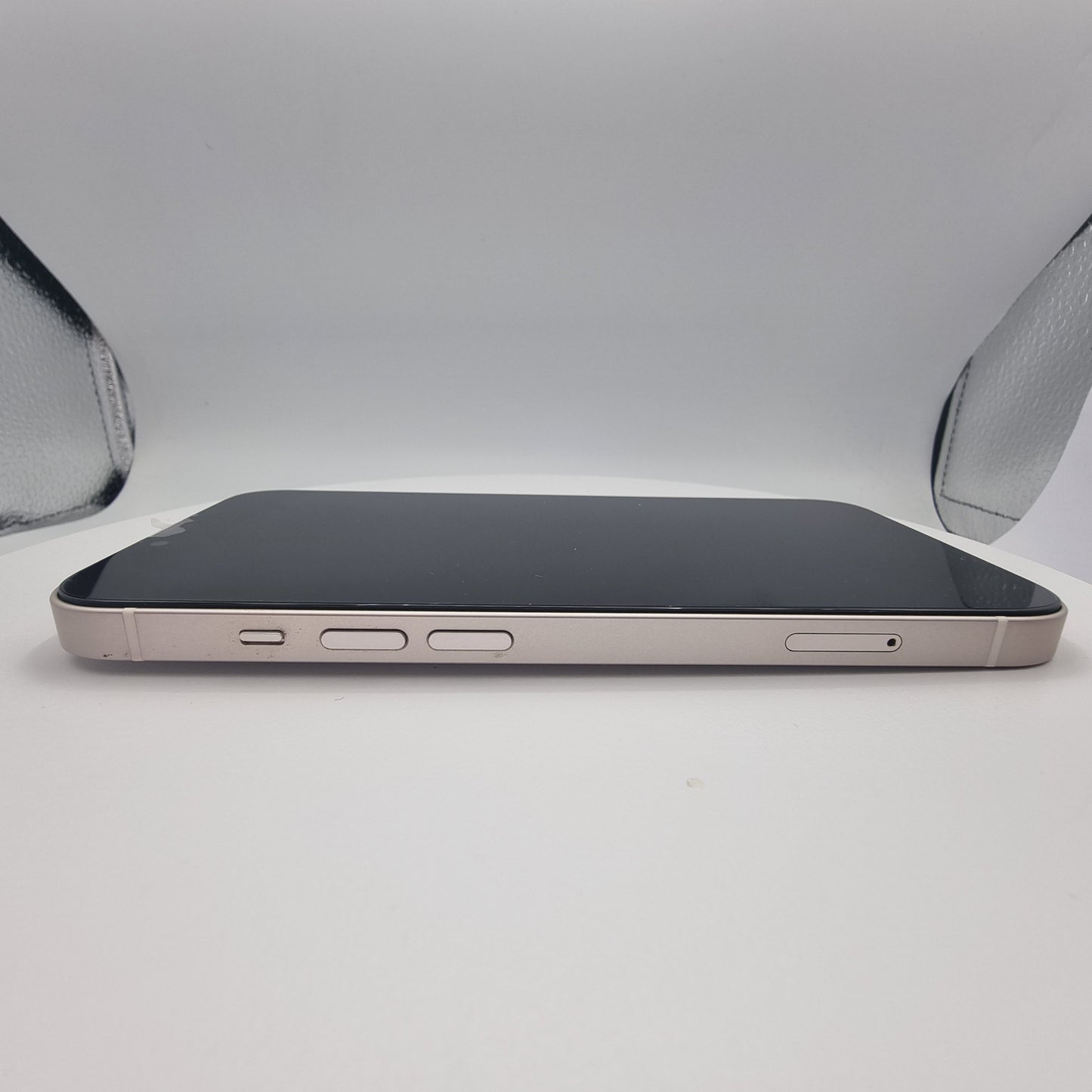 Apple iPhone 13 128GB White, Unlocked Grade B