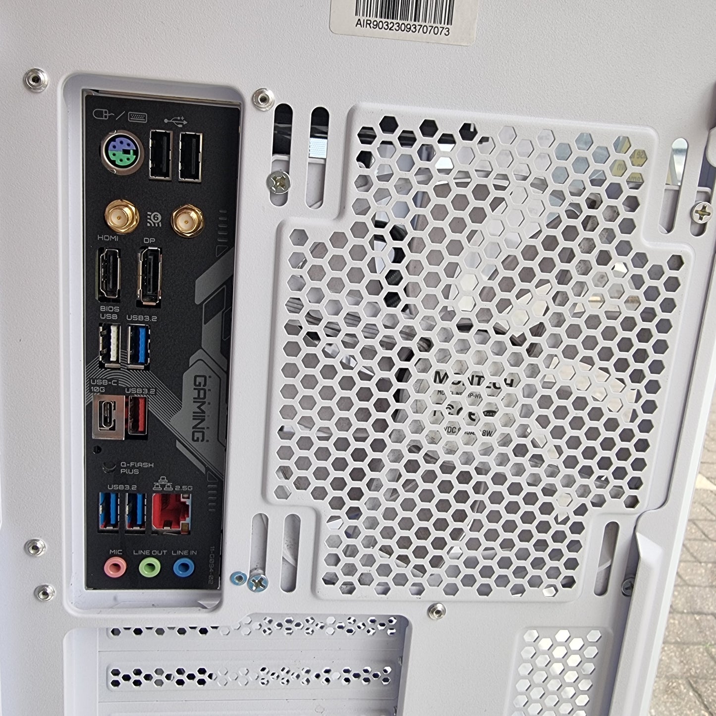 Ryzen 9 7950x3D 16-core, 32 GB Ram DDR 5 CorVeng 5200 Gaming/work PC