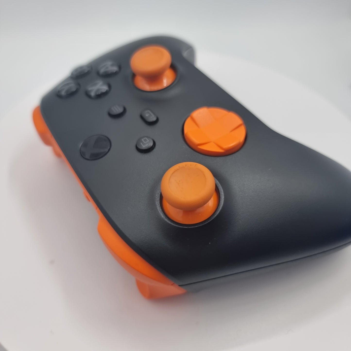 Xbox One Series X/S Controller (Black/Orange) Grade A/B