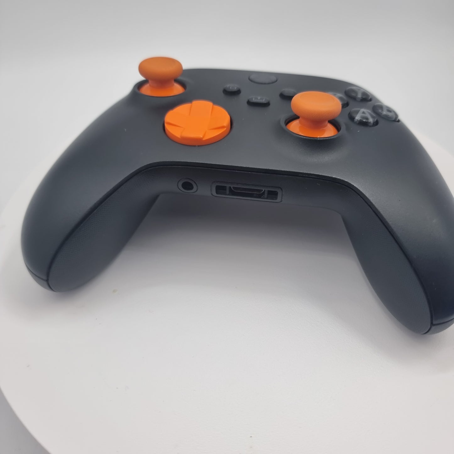 Xbox One Series X/S Controller (Black/Orange) Grade A/B